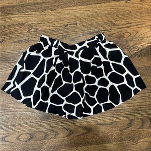 Silk Club Monaco Shorts 🖤🤍